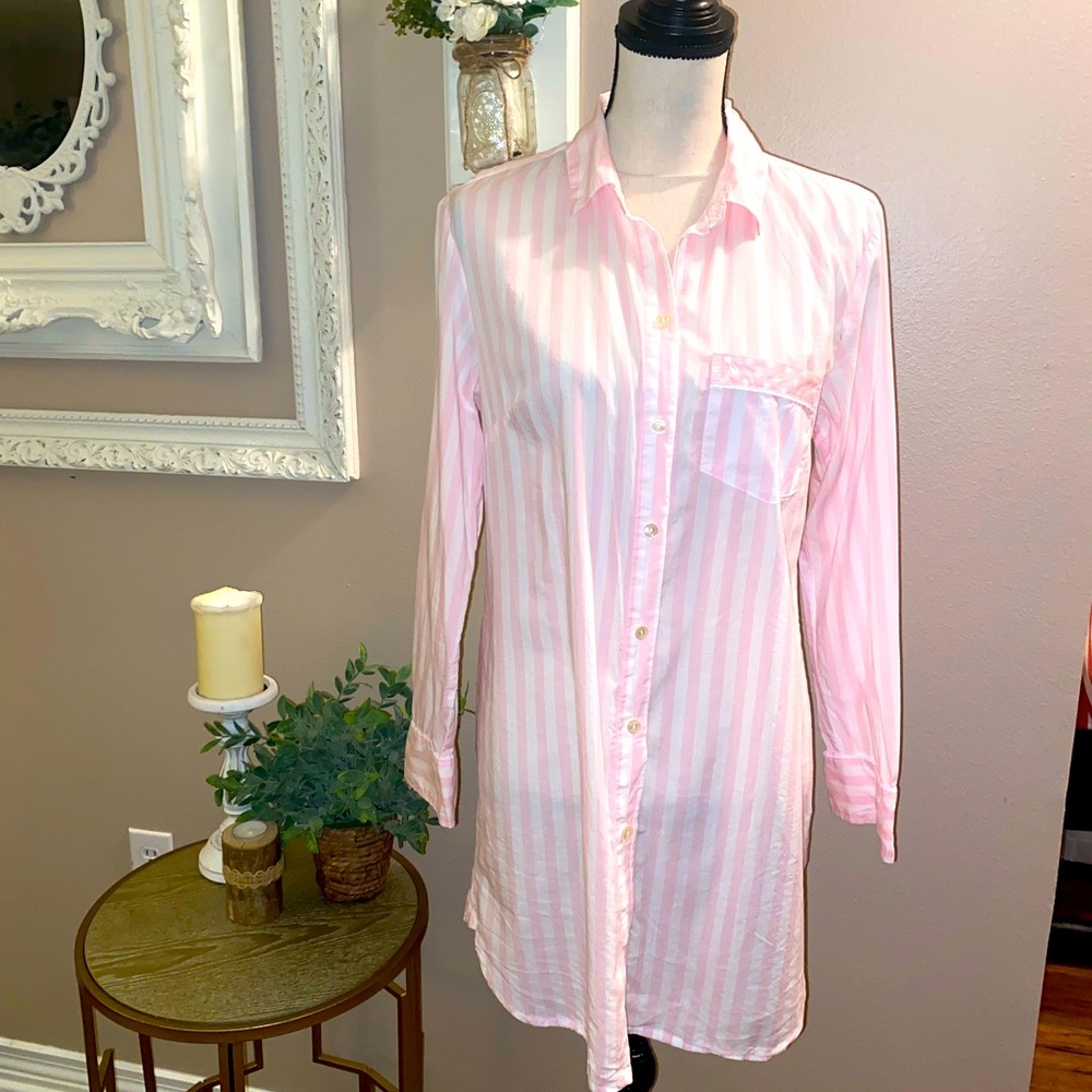 VICTORIA SECRETS XS PINK STRIPED NIGHT SHIRT